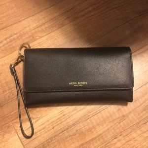 Henri Bendel uptown organizer wallet